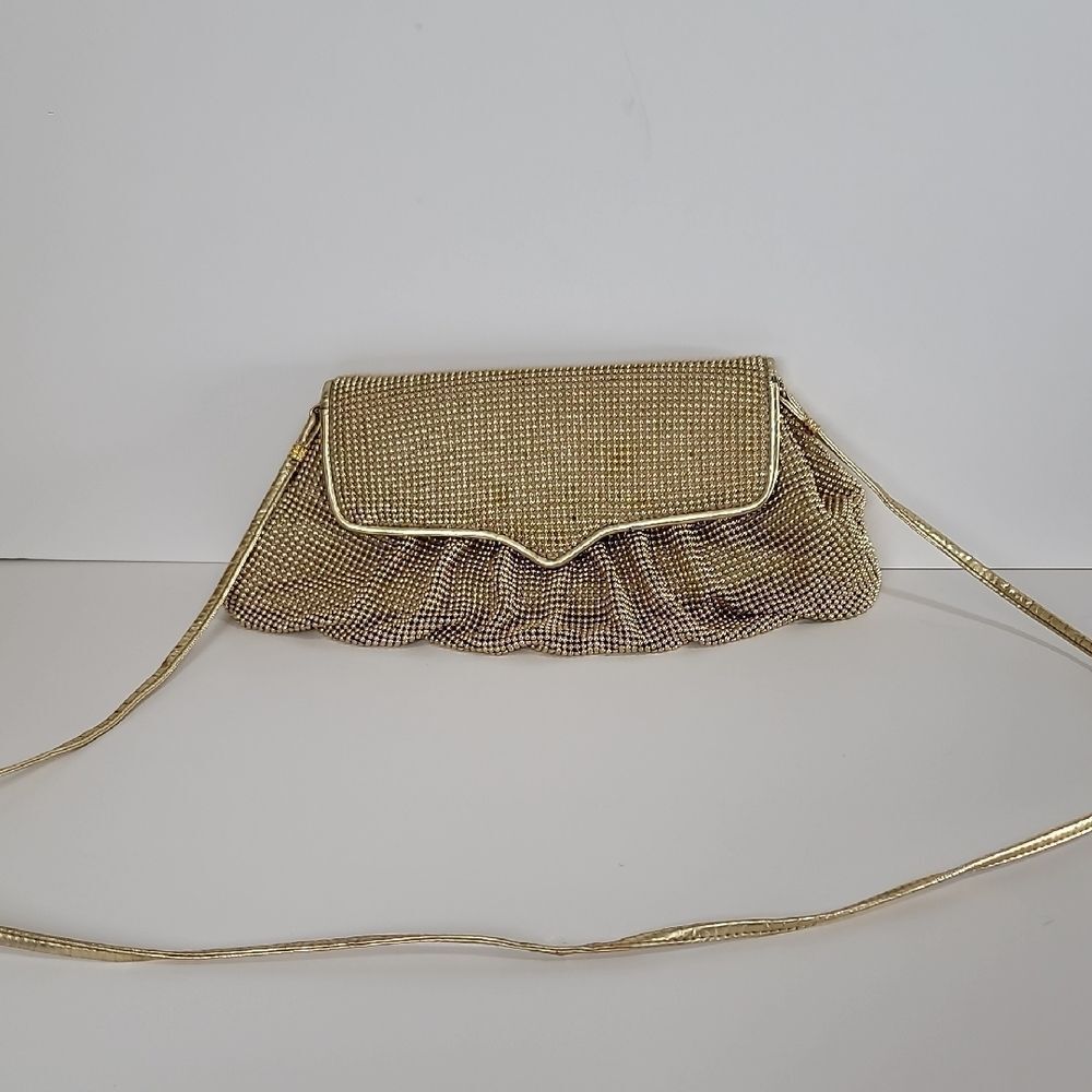 VTG Whiting and Davis Gold Chain Mail Mesh Purse Clutch